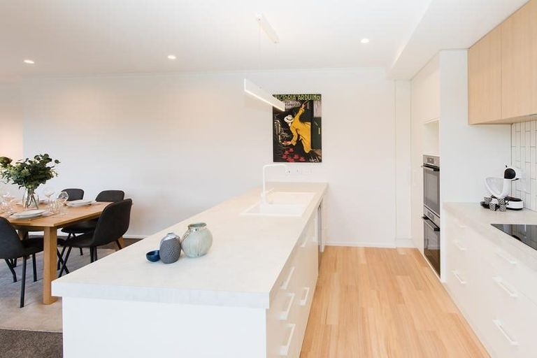 Photo of property in 33 Brugh Place, Andersons Bay, Dunedin, 9013