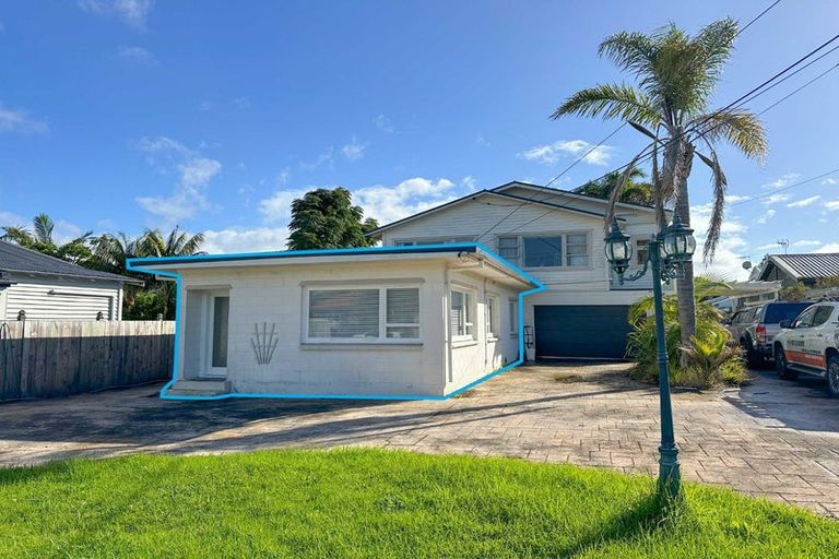 Photo of property in 80 Ngataringa Road, Devonport, Auckland, 0624