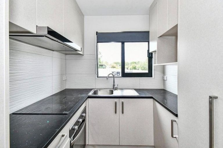 Photo of property in 1a Ainsdale Place, Manurewa, Auckland, 2102