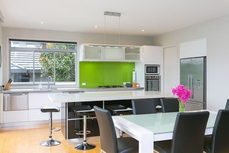 Photo of property in 9 Parkvue Drive, Bell Block, New Plymouth, 4312