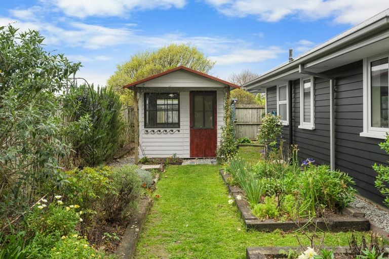 Photo of property in 4 Levinge Lane, Hillmorton, Christchurch, 8024