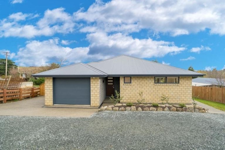 Photo of property in 25a Thurso Street, Lawrence, 9532