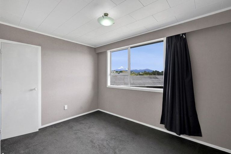 Photo of property in 43 Penrith Street, Westown, New Plymouth, 4310