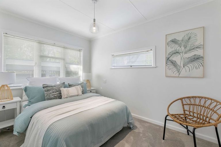 Photo of property in 1/15 Stanley Avenue, Milford, Auckland, 0620