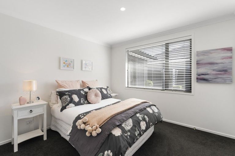 Photo of property in 30 Hiria Crescent, Papamoa Beach, Papamoa, 3118