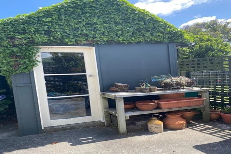 Photo of property in 248 Te Moana Road, Waikanae, 5036