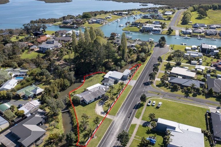 Photo of property in 70 South Highway East, Whitianga, 3510
