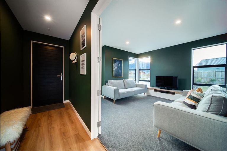 Photo of property in 25 Dingle Street, Lake Hawea, 9382