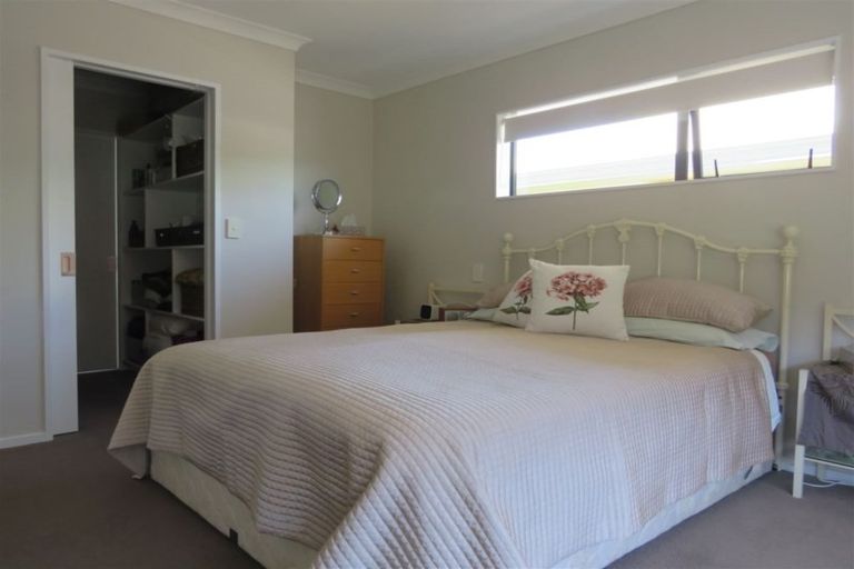 Photo of property in 63a Winchester Street, Levin, 5510