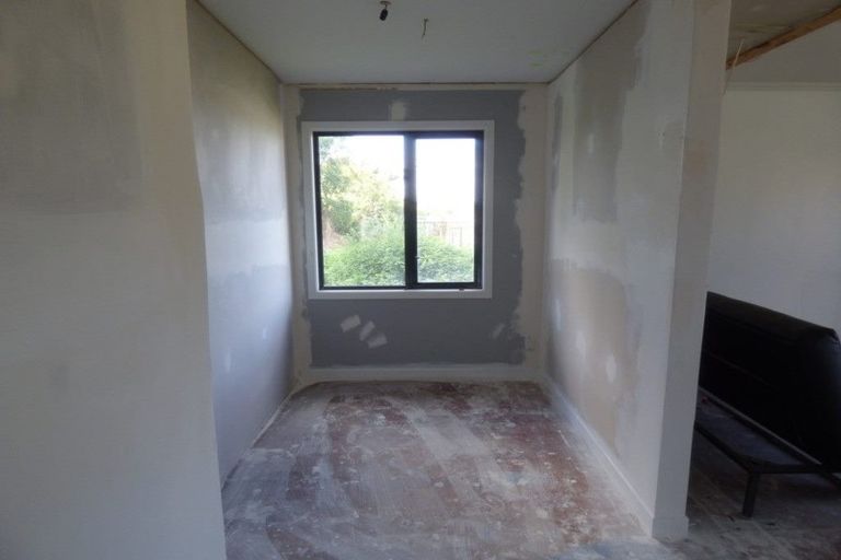 Photo of property in 1a Wiremu Place, Blagdon, New Plymouth, 4310