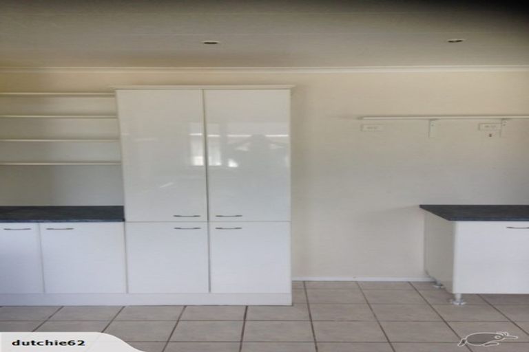 Photo of property in 115 Vipond Road, Stanmore Bay, Whangaparaoa, 0932