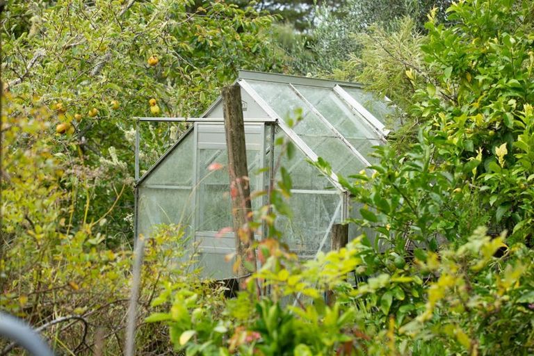 Photo of property in 1021 Old North Road, Waimauku, 0882