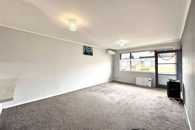 Photo of property in 2/43 Wyllie Road, Papatoetoe, Auckland, 2025