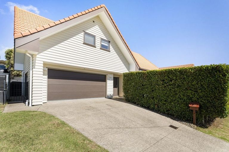 Photo of property in 1a Parkwood Crescent, Gulf Harbour, Whangaparaoa, 0930