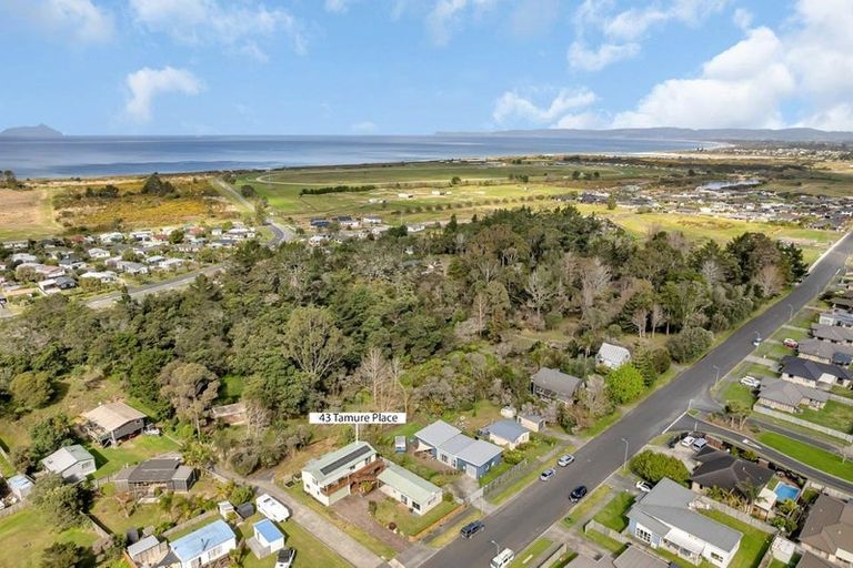 Photo of property in 43 Tamure Place, Ruakaka, 0116