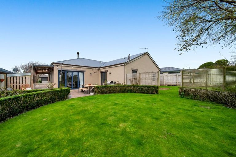 Photo of property in 35 Maire Street, Hawera, 4610