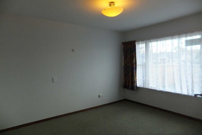 Photo of property in 120 Hamilton Avenue, Ilam, Christchurch, 8041