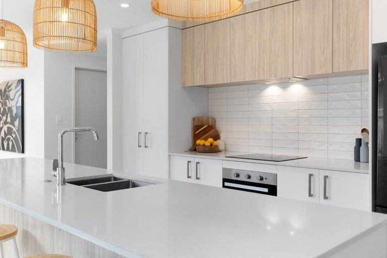 Photo of property in 83 Hills View Drive, Papamoa, 3118