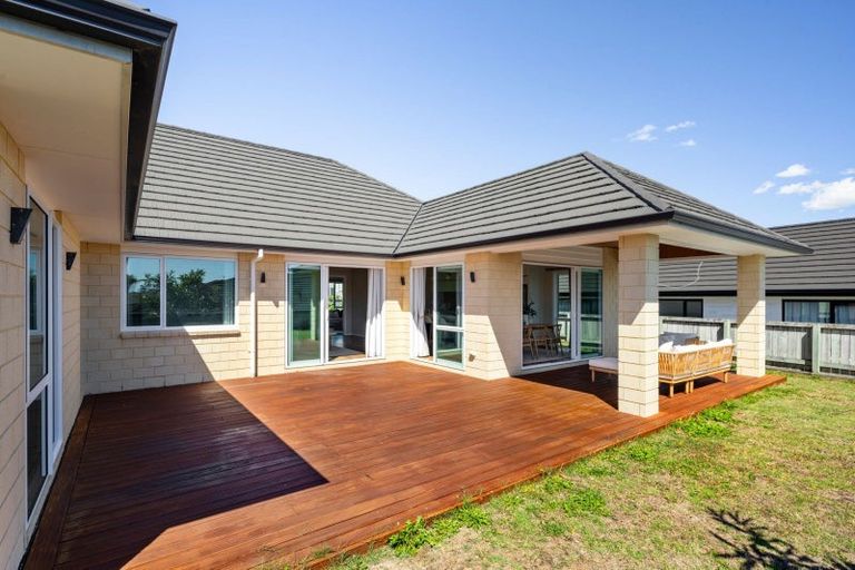 Photo of property in 13 Rose Berry Crescent, Flagstaff, Hamilton, 3210