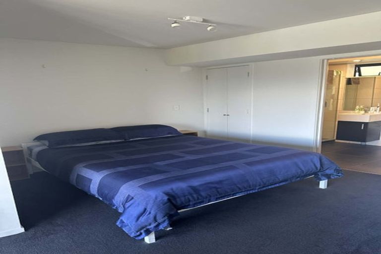 Photo of property in Barton Flats, 1/9-11 Barton Terrace, Thorndon, Wellington, 6011