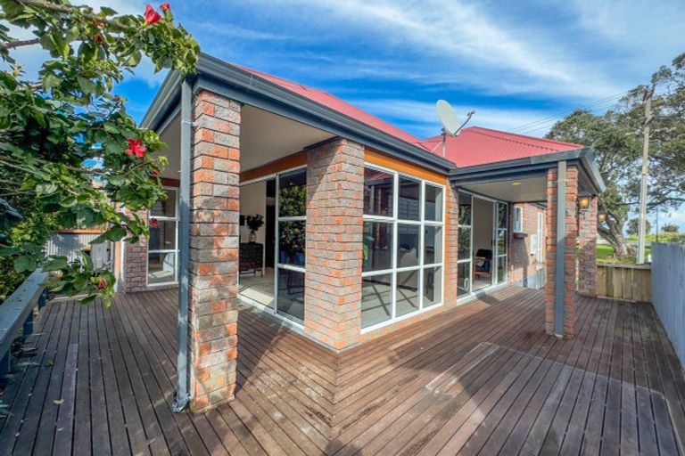 Photo of property in 102 Beach Road, Thames, 3500