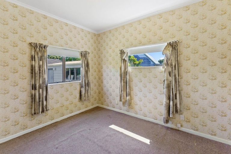 Photo of property in 20 Norfolk Crescent, Otaki Beach, Otaki, 5512