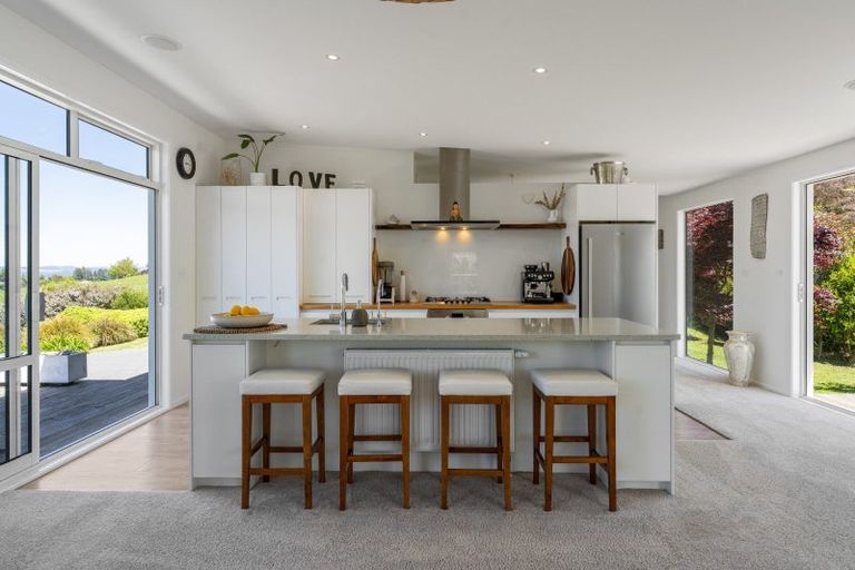 Photo of property in 48 Stewart Glen, Acacia Bay, Taupo, 3385