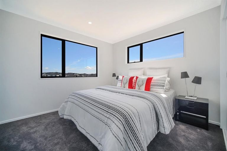 Photo of property in 8 Combat Street, Papakura, 2110