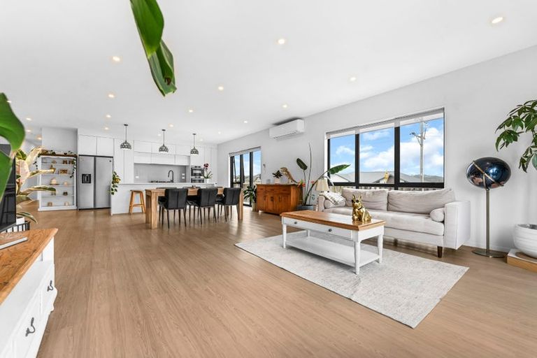 Photo of property in 2 Raymond Grace Avenue, Huapai, Kumeu, 0810