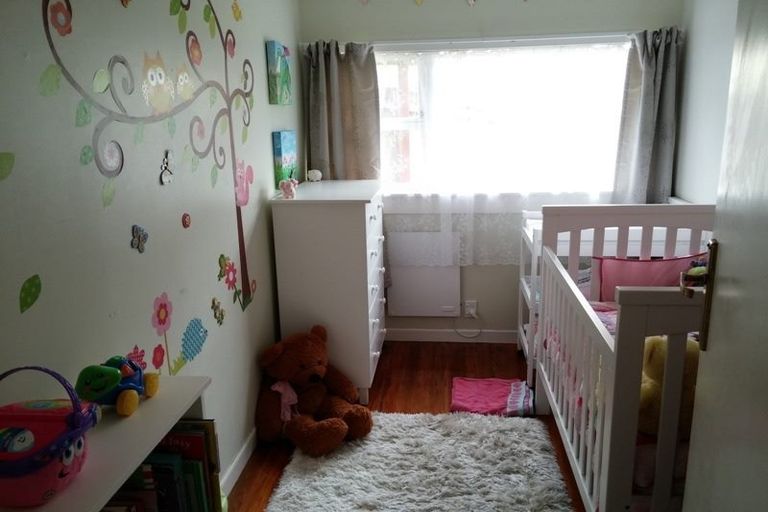 Photo of property in 69 Rangeview Road, Sunnyvale, Auckland, 0612