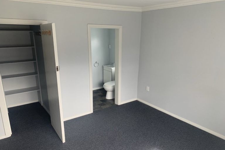 Photo of property in 34 East Street, Terrace End, Palmerston North, 4410