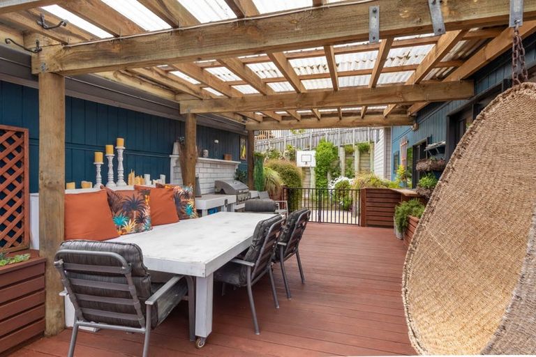 Photo of property in 14a Downes Street, Titahi Bay, Porirua, 5022