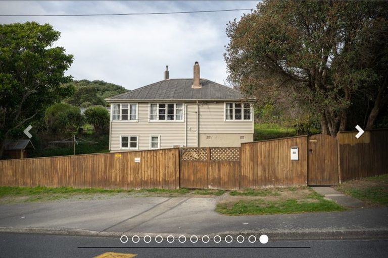 Photo of property in 29 Sidlaw Street, Strathmore Park, Wellington, 6022