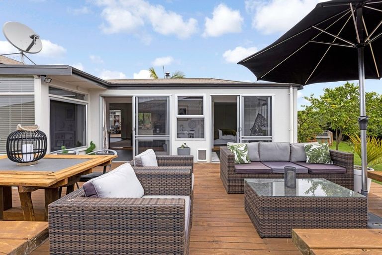 Photo of property in 16 Laurent Place, Greenmeadows, Napier, 4112