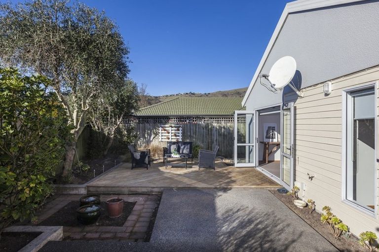 Photo of property in 39 Laing Crescent, Heathcote Valley, Christchurch, 8022