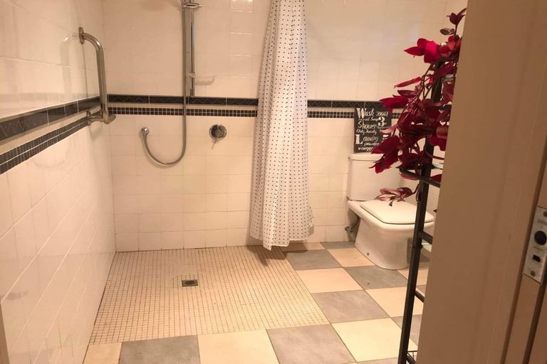 Photo of property in 45 Hastings Road, Mairangi Bay, Auckland, 0630