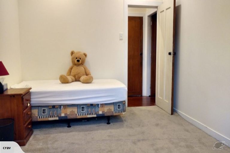 Photo of property in 1b Miller Road, Mangere Bridge, Auckland, 2022