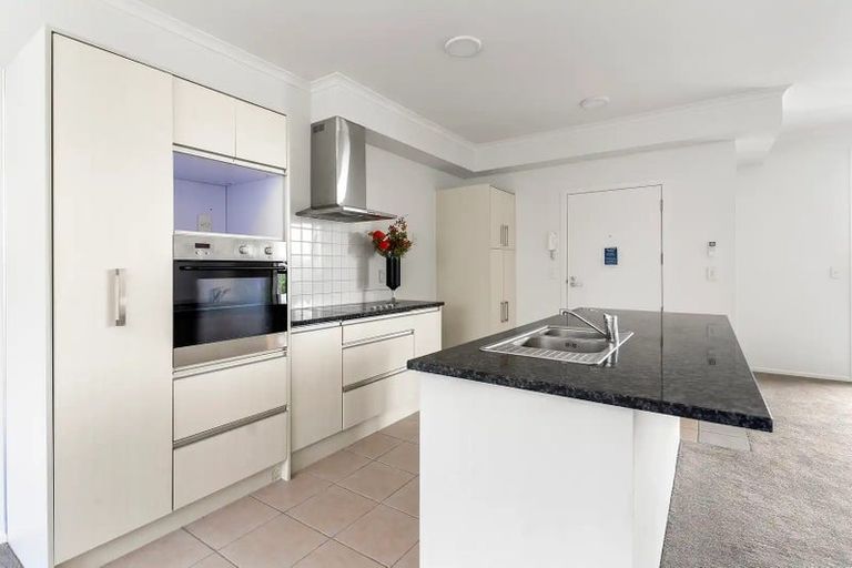 Photo of property in 9/130 Stancombe Road, Flat Bush, Auckland, 2016