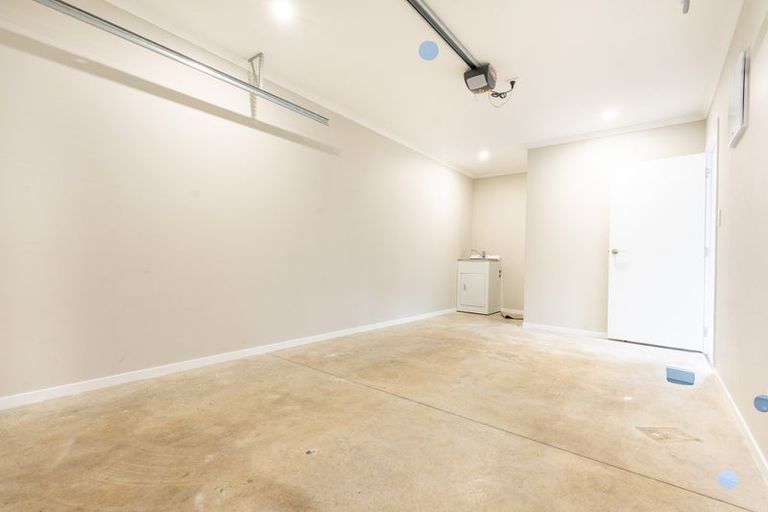 Photo of property in 27b Southsea Crescent, Silverdale, Hamilton, 3216