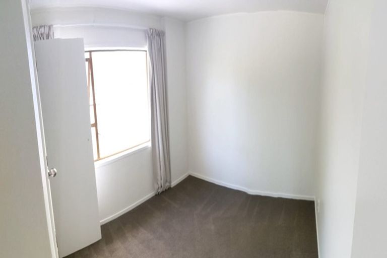 Photo of property in 7/8 Miro Street, New Lynn, Auckland, 0600