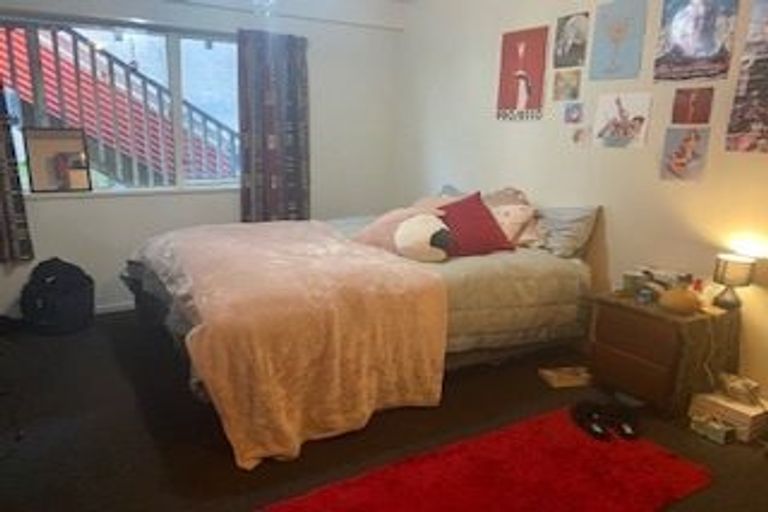 Photo of property in 28 Hyde Street, North Dunedin, Dunedin, 9016
