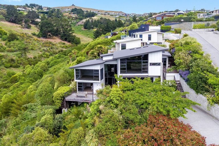 Photo of property in 7 Law Lane, Mount Pleasant, Christchurch, 8081