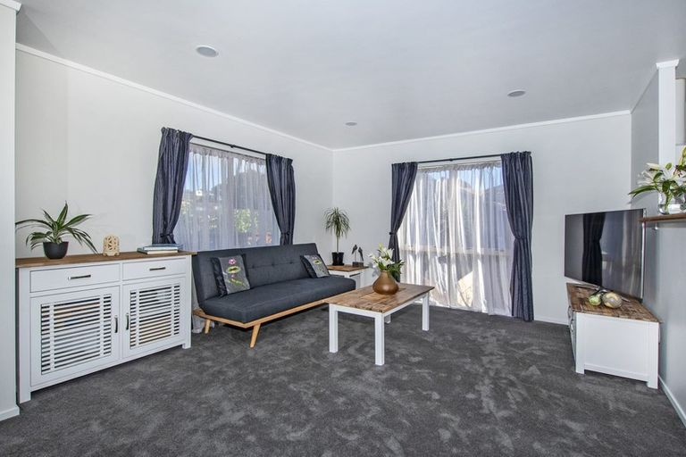 Photo of property in 21 Lochiel Place, Te Kamo, Whangarei, 0112