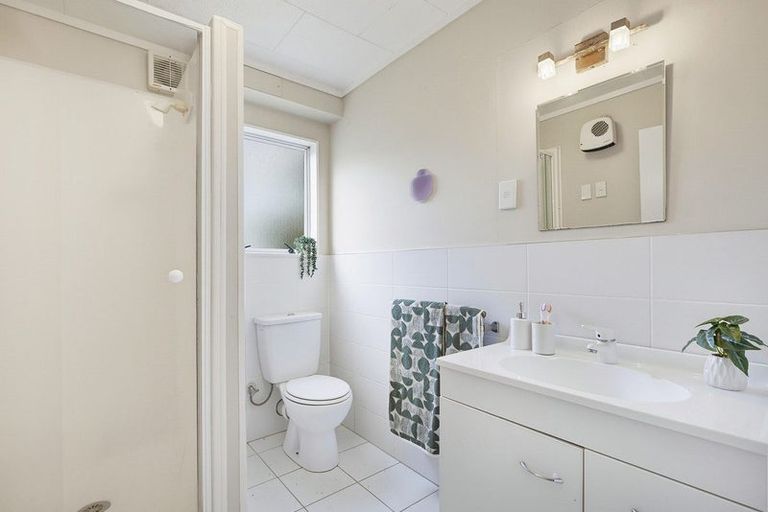 Photo of property in 69b Chamberlain Road, Karori, Wellington, 6012