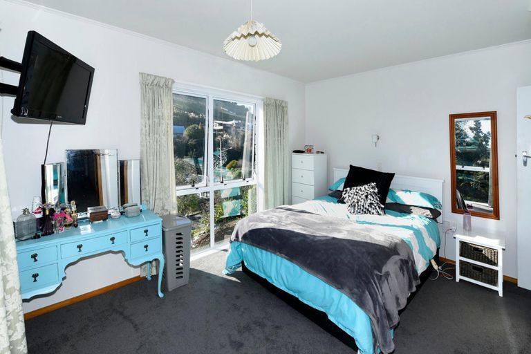 Photo of property in 44 Arapiki Road, Stoke, Nelson, 7011