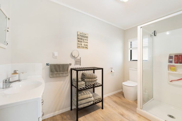 Photo of property in 8 Roore Street, Foxton Beach, Foxton, 4815