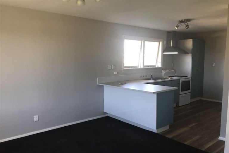 Photo of property in 633 Main North Road, Belfast, Christchurch, 8051