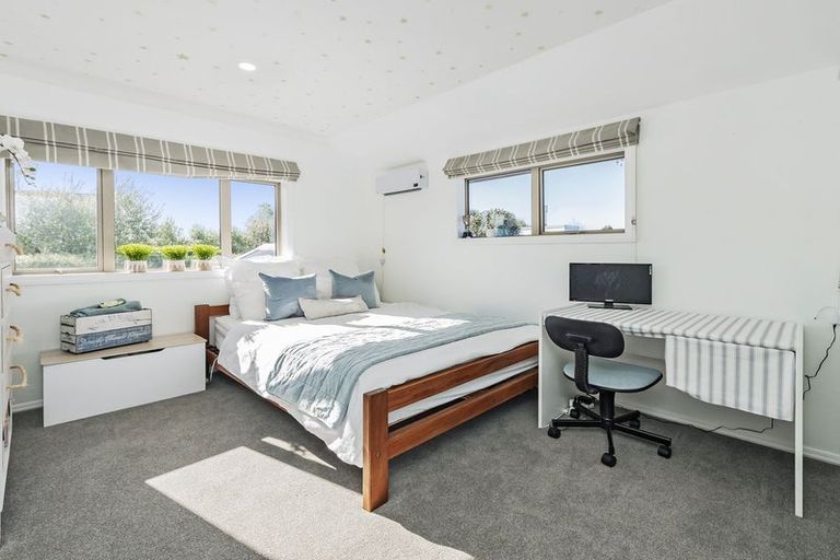 Photo of property in 8 Excalibur Place, Burwood, Christchurch, 8083