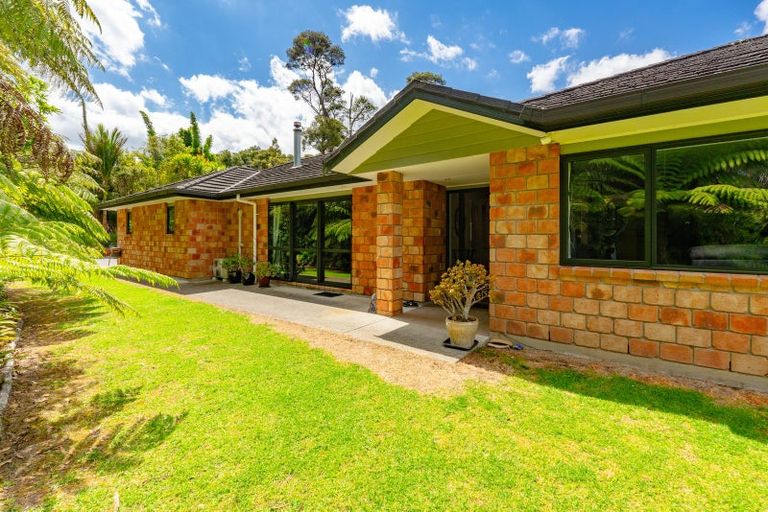 Photo of property in 7d Kitewaho Road, Swanson, Auckland, 0816