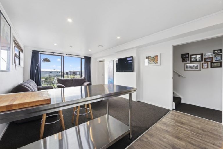 Photo of property in 1/22 Ashley Place, Papamoa Beach, Papamoa, 3118